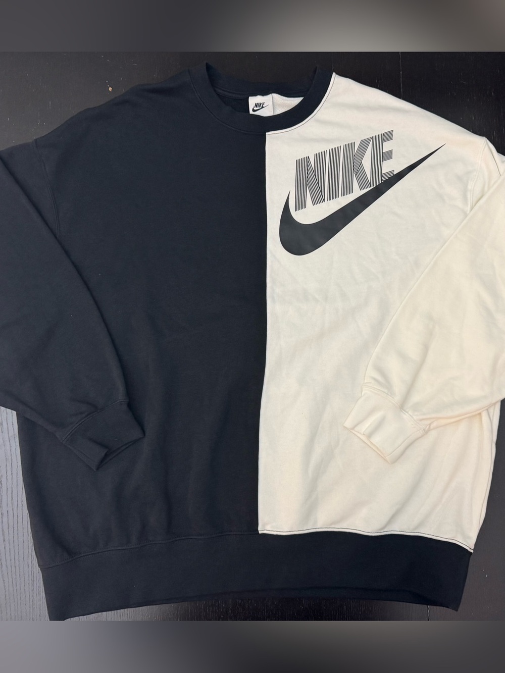 Nike Sportswear Over-Oversized Fleece Dance Sweatshirt Black/White Colorblock